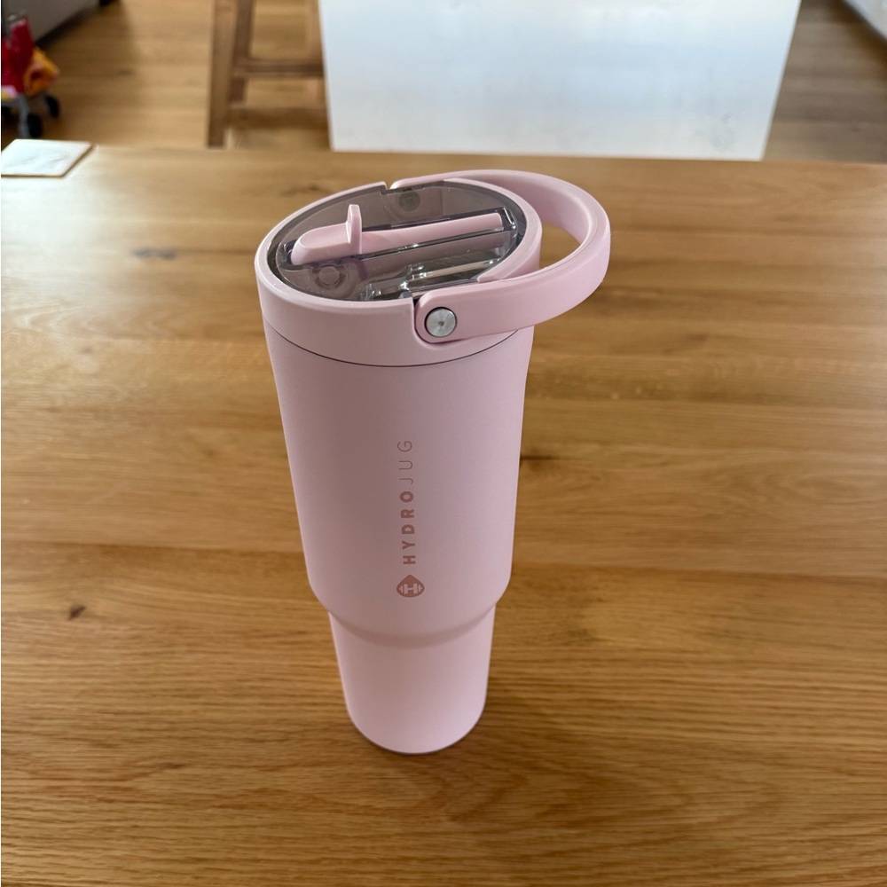 Hydrojug Sport 32 oz water bottle pink sand